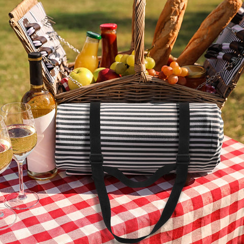 Amylove adjustable strap with buckle enables comfortable shoulder carrying.