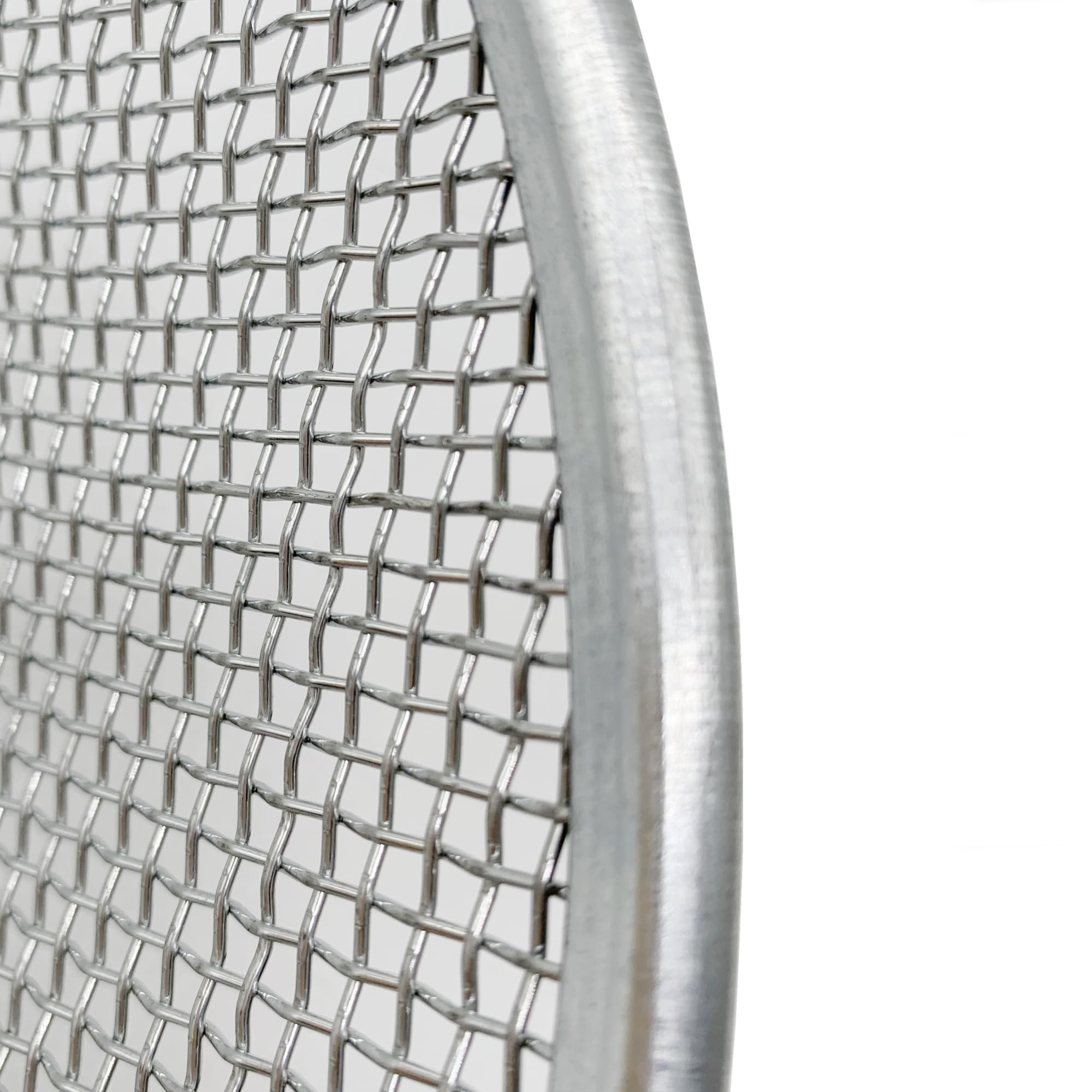 Anbadum fits standard 5-gallon drums for easy sifting in buckets.