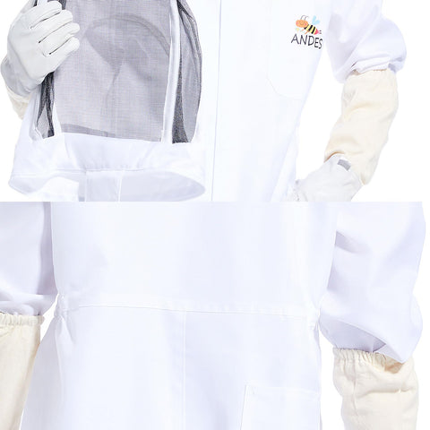 ANDES bee suit packaging includes gloves for immediate use.