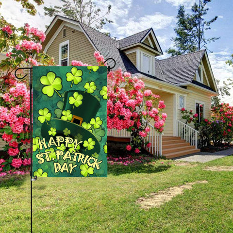 Anley weather resistant garden flag withstands outdoor conditions