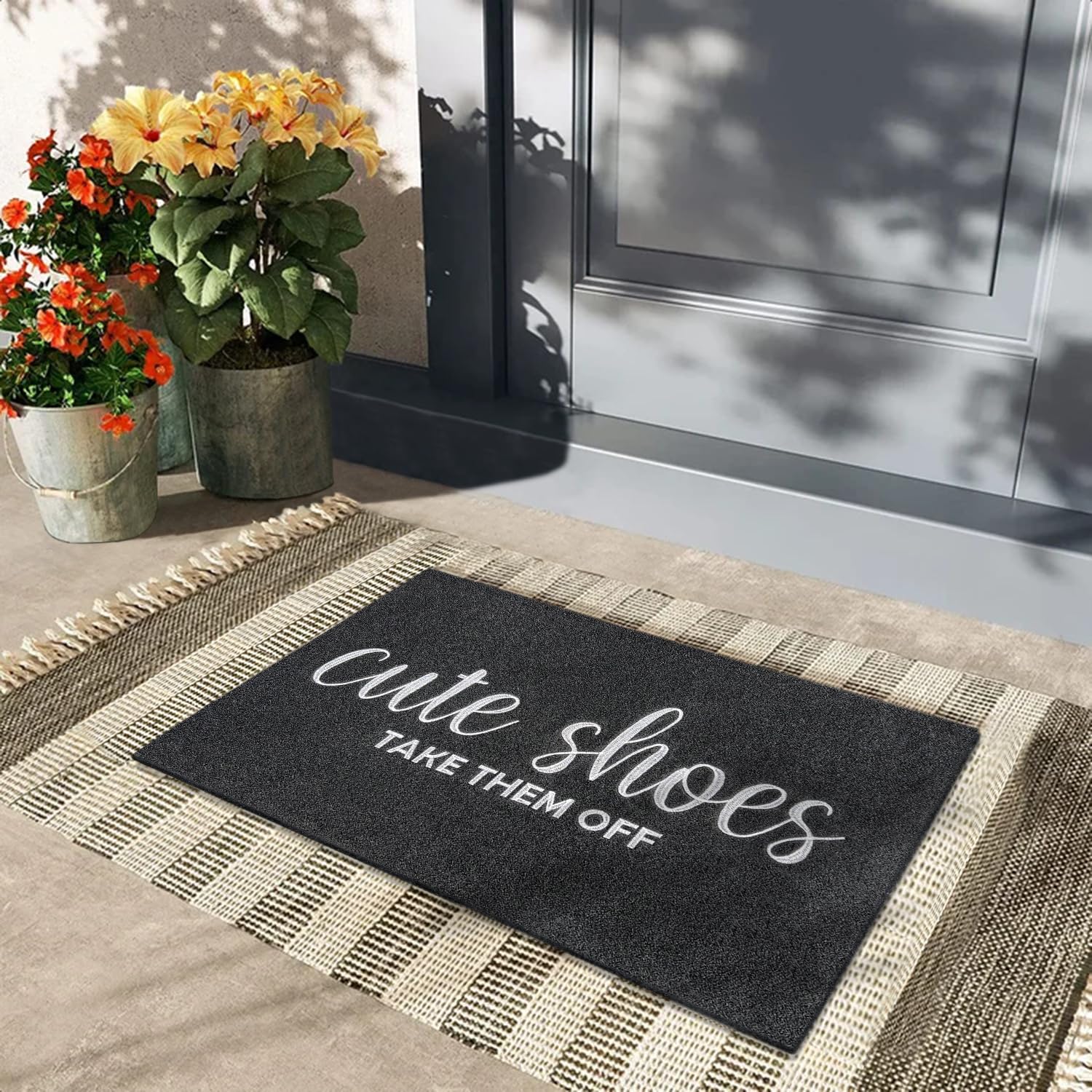 AOAOPQ durable mat with 0.25 inch thickness supports easy doorway passage.