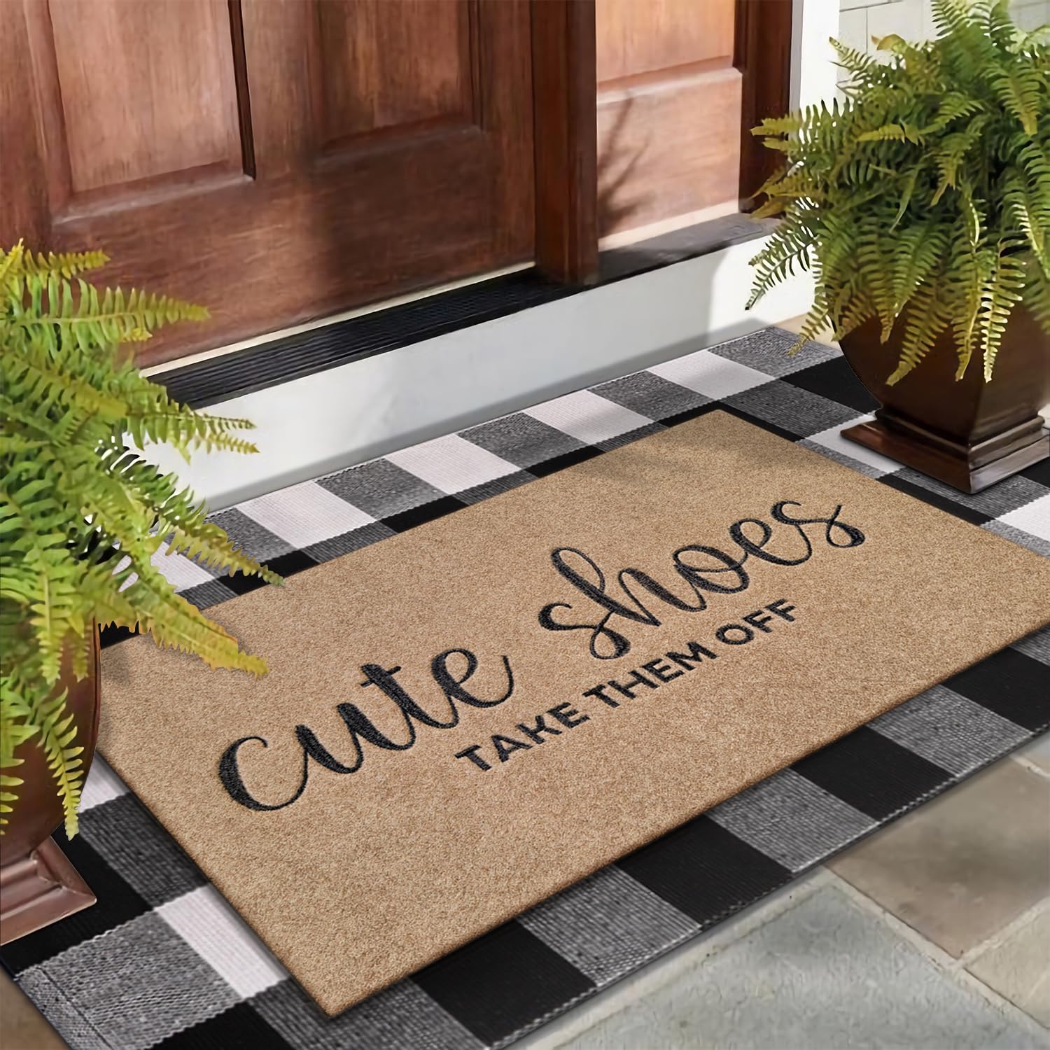 AOAOPQ embroidery design mat adds refined playful flair to entryway.