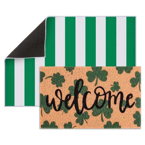 APUDWN st. Patrick's Day doormat with shamrock pattern welcomes guests at the door.