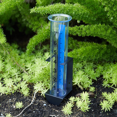 AQKILO foam-filled packaging helps protect the rain gauge during shipping