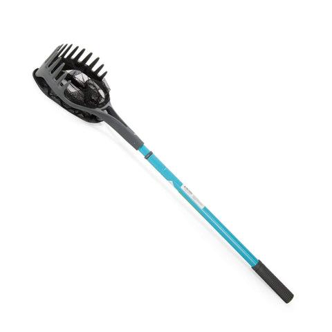 Aquascape Pond Shark Net scraper blades remove algae for quicker maintenance.