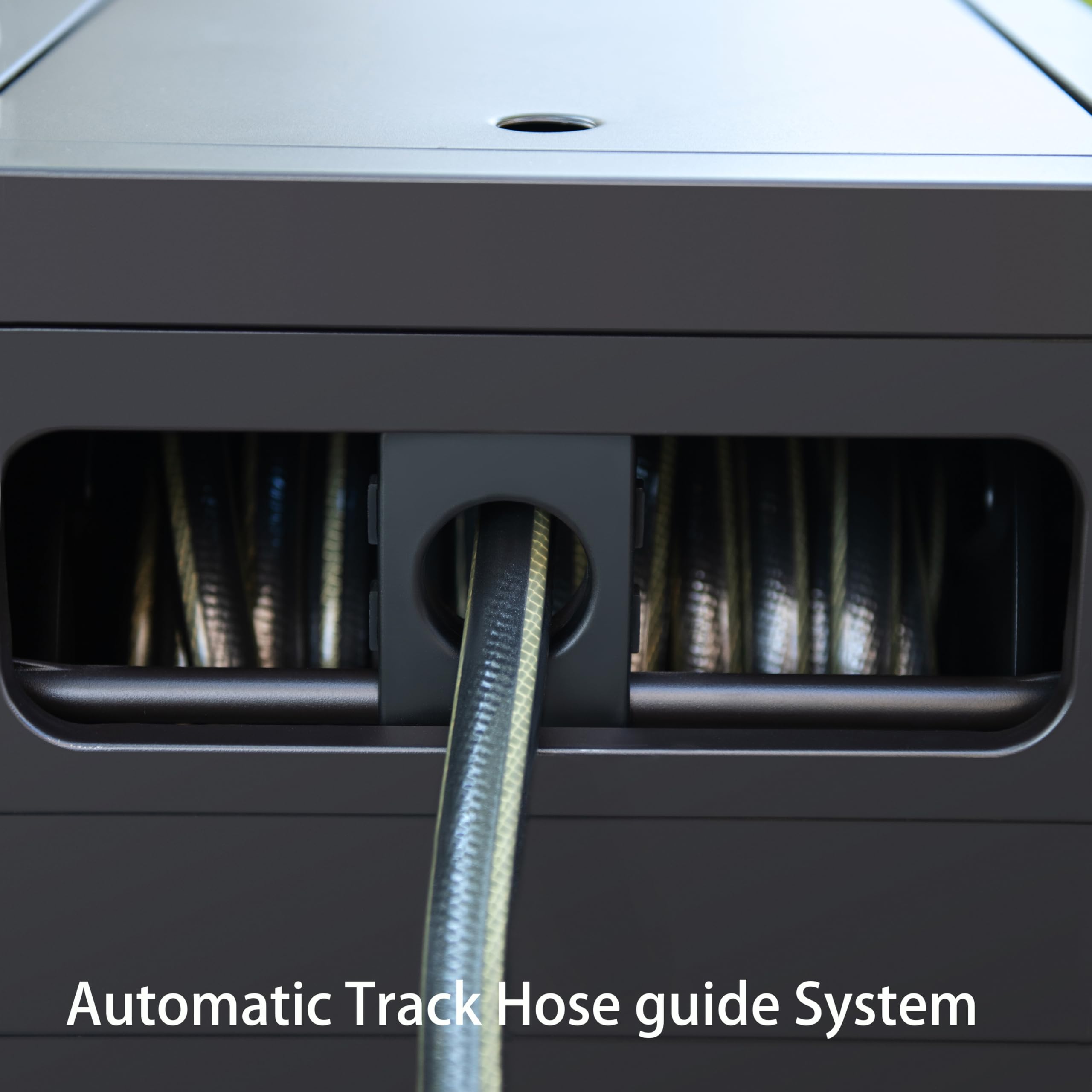 AQUAZILLA automatic track hose guide ensuring smooth rewinding.