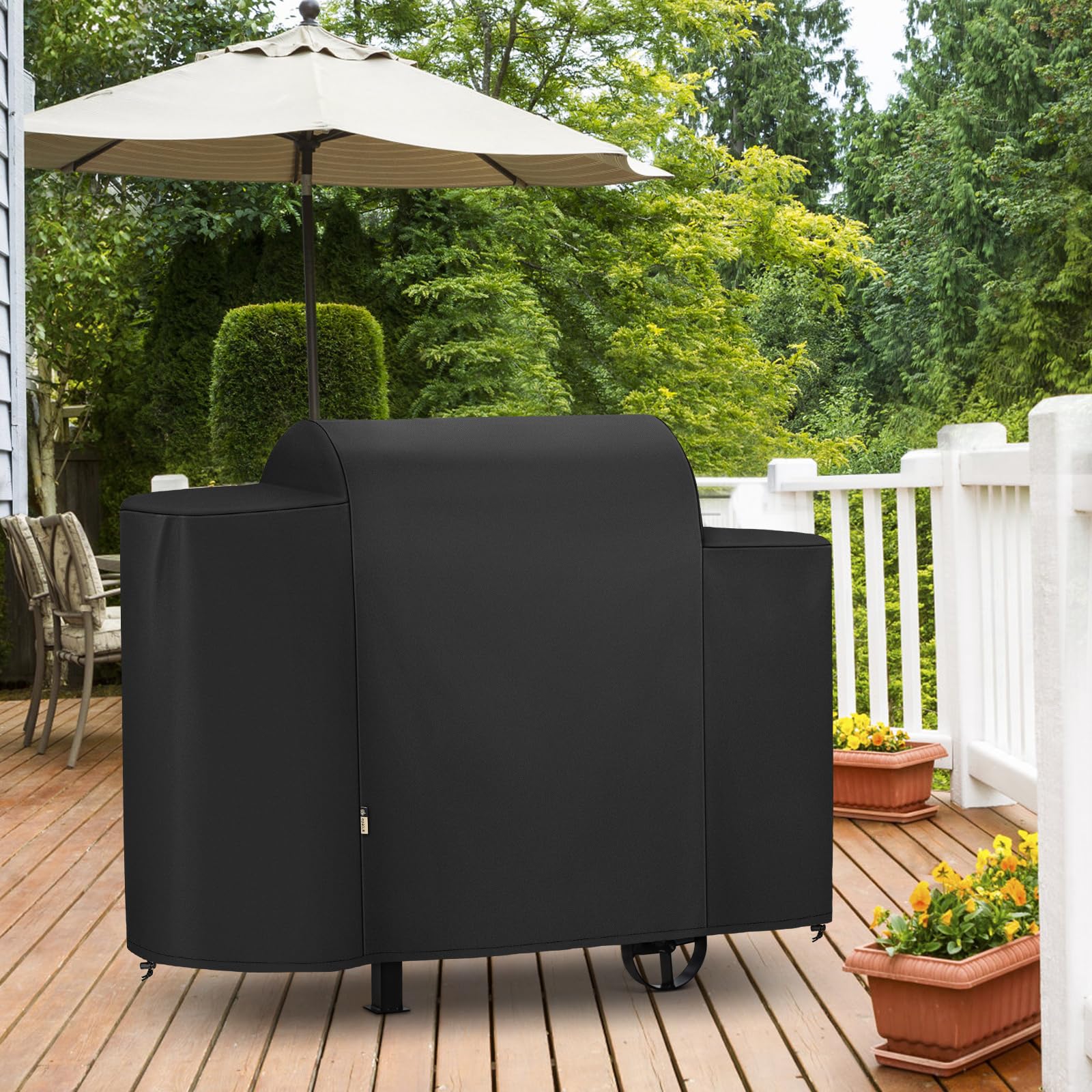 Arcedo Camp Chef Smoke Pro 24 cover shields outdoor grill.