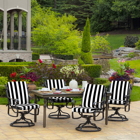 Arden Selections fade-resistant fabric preserves vibrant color over seasons.