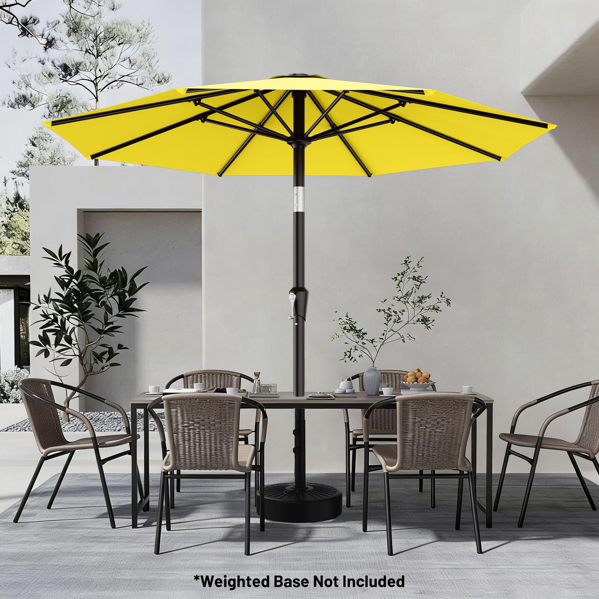AreShark UV-resistant canopy stands up to sunny days.