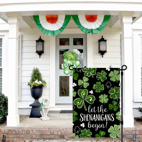 ARGOOFG lucky clover design in vivid green for lawn or entryway.