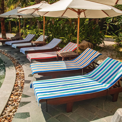Arkwright Cabo lounge cover is machine washable for easy care.