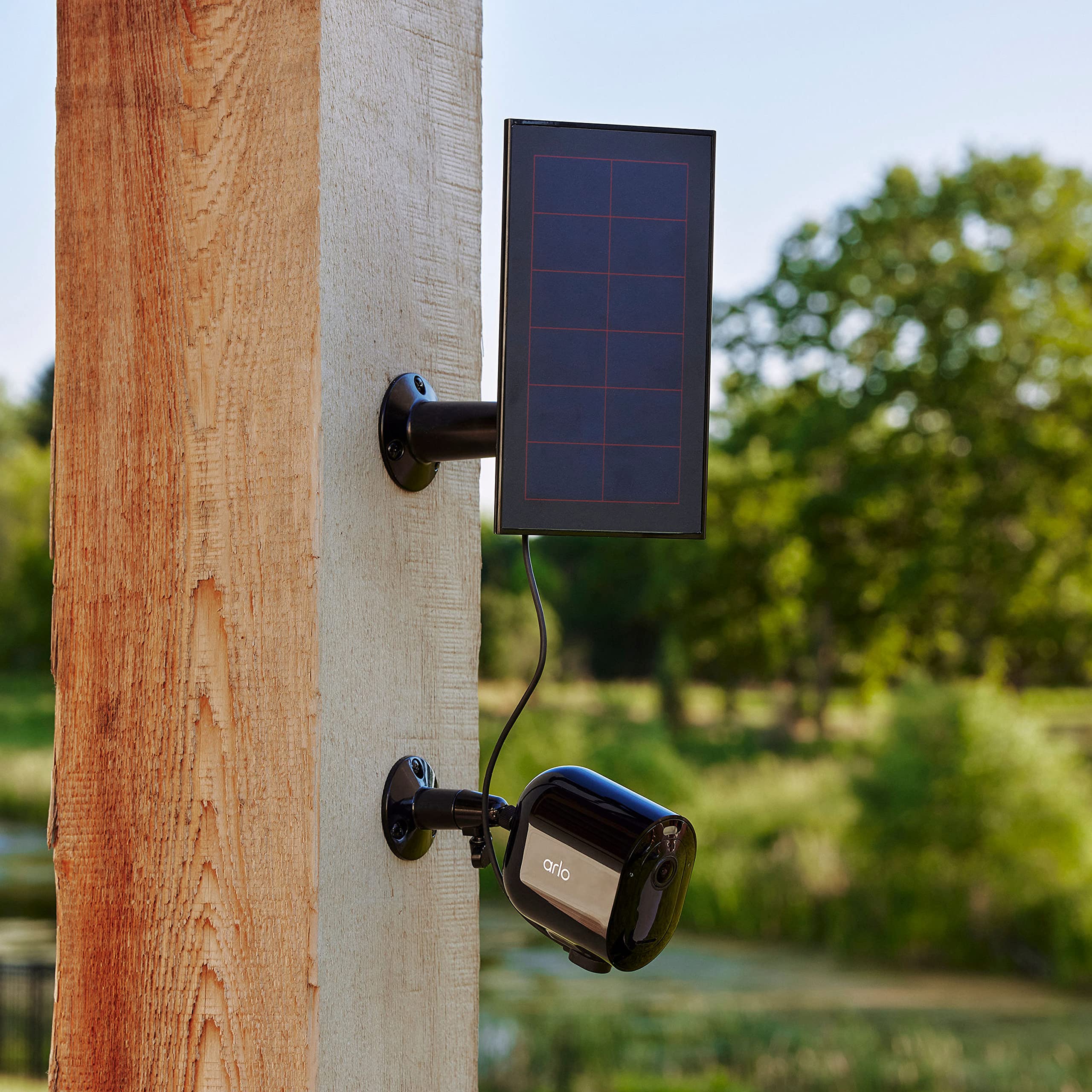 Arlo Solar Panel Charger features an 8-foot magnetic cable for flexible setup.