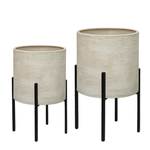 ARNIS inner plastic nursery pot keeps roots tidy and replaceable.