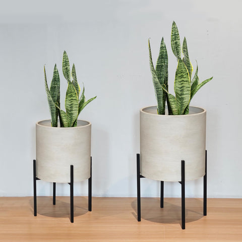 ARNIS two-pack set suits indoor and outdoor arrangements.