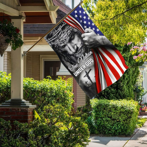 Aroxtms versatile holiday flag for Independence Day and Christmas.