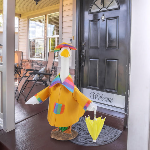Arrowbash lawn goose decor set boosts garden party curb appeal.