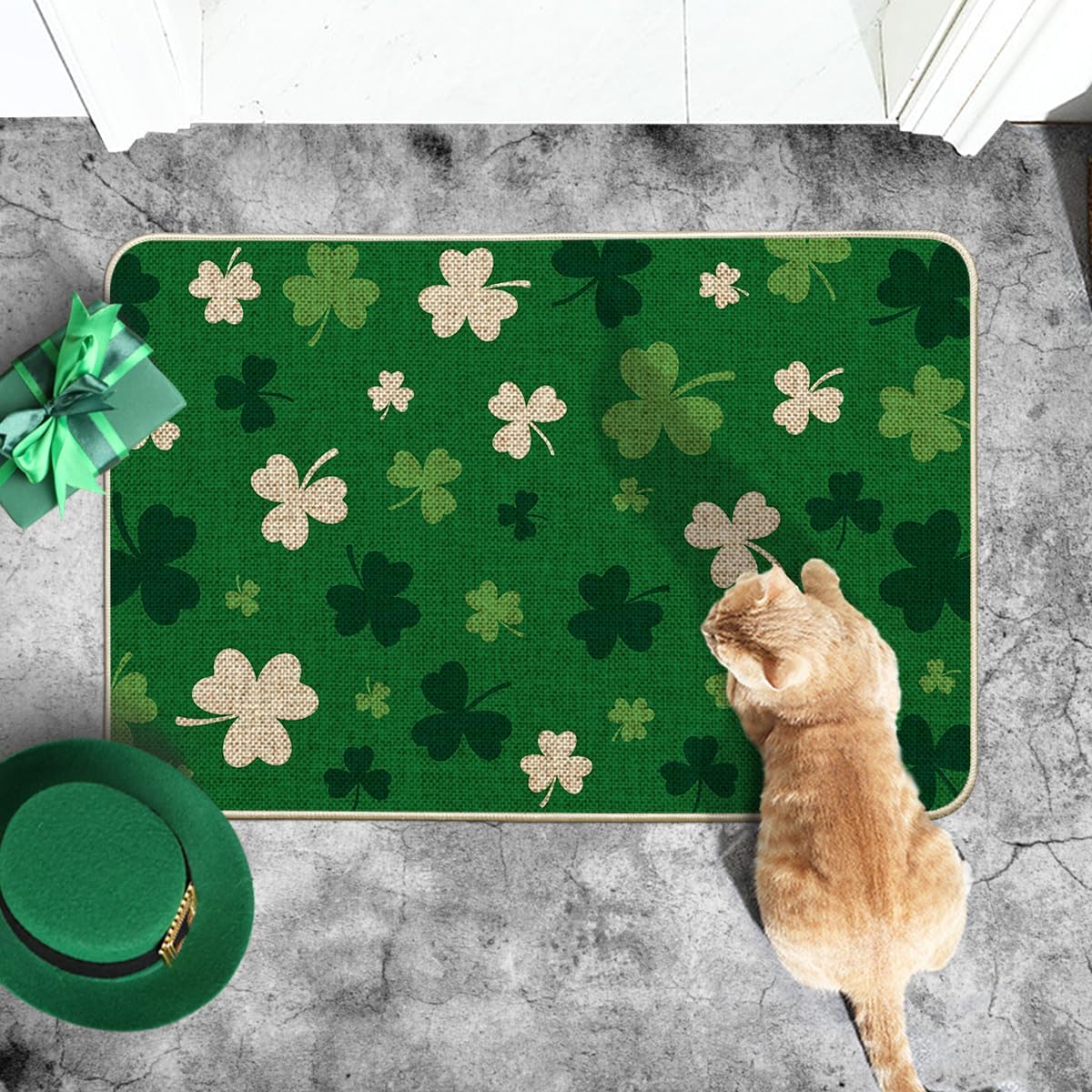 Artoid Mode green shamrock doormat rubber backing emphasizes non-slip surface