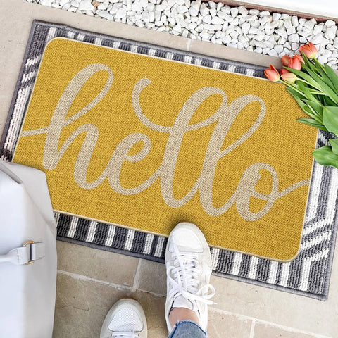 Artoid Mode low-profile 17x29 doormat fits narrow doorways without crowding.