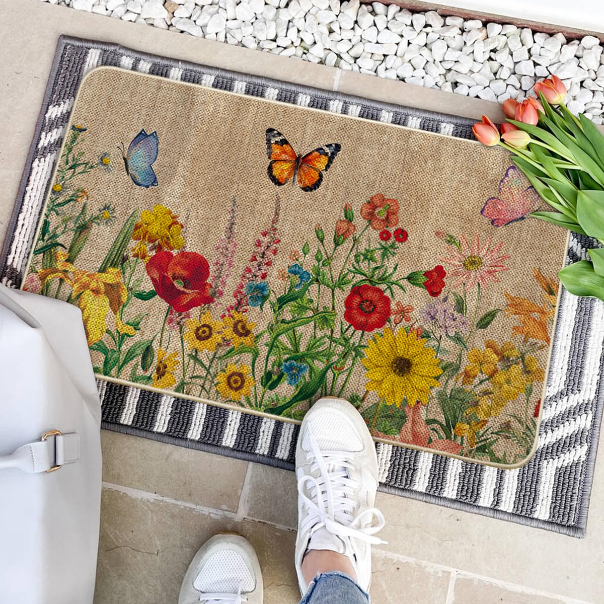 Artoid Mode spring doormat is easy to clean with a hose or mild detergent.