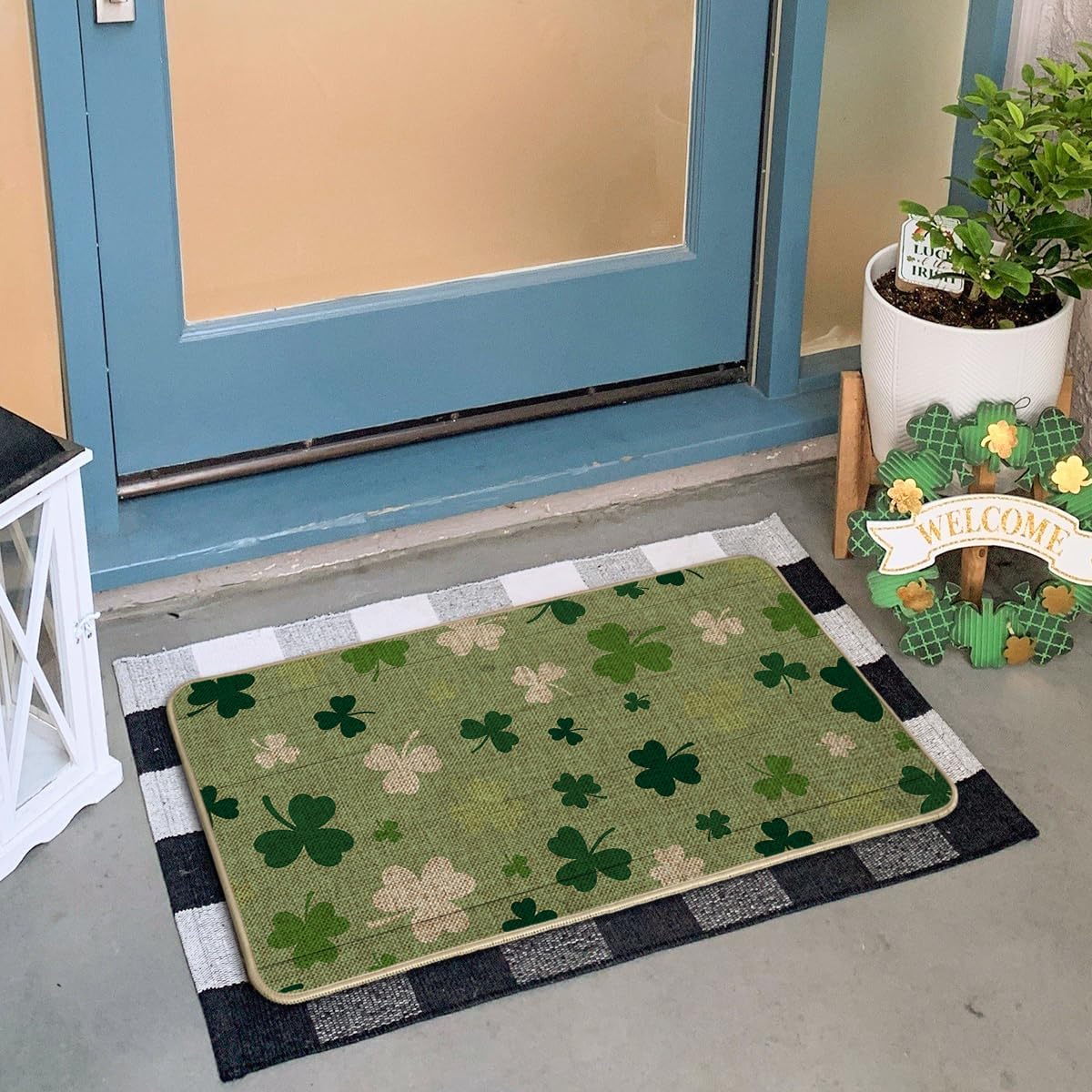 Close-up of Artoid Mode shamrock pattern on the doormat showing detail