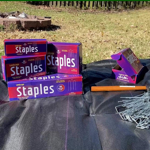 AshmanOnline chicken-wire and fencing projects gain reinforcement with galvanized stakes.