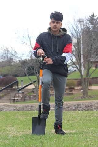 AshmanOnline spade shovel ergonomic grip closeup underlines reduced fatigue during extended use.