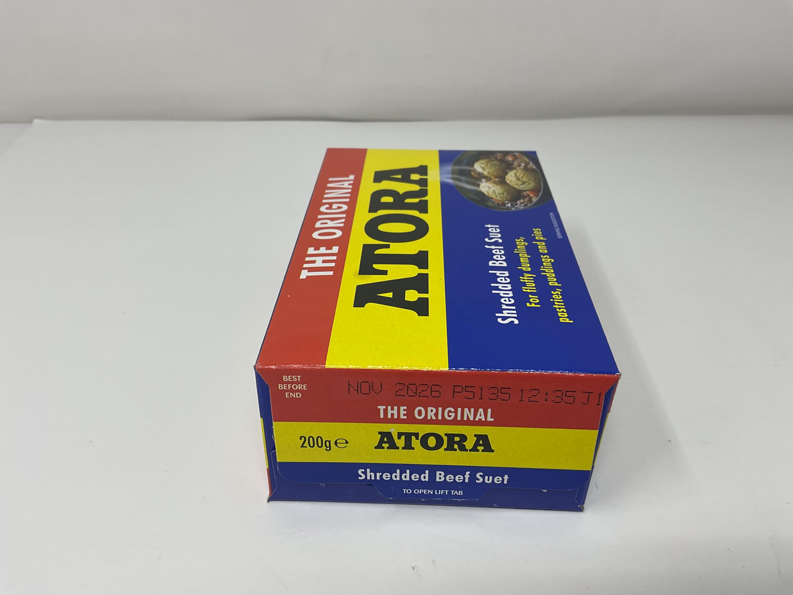 The Atora Shredded Beef Suet 200g pack-2 ingredients closeup shows quality