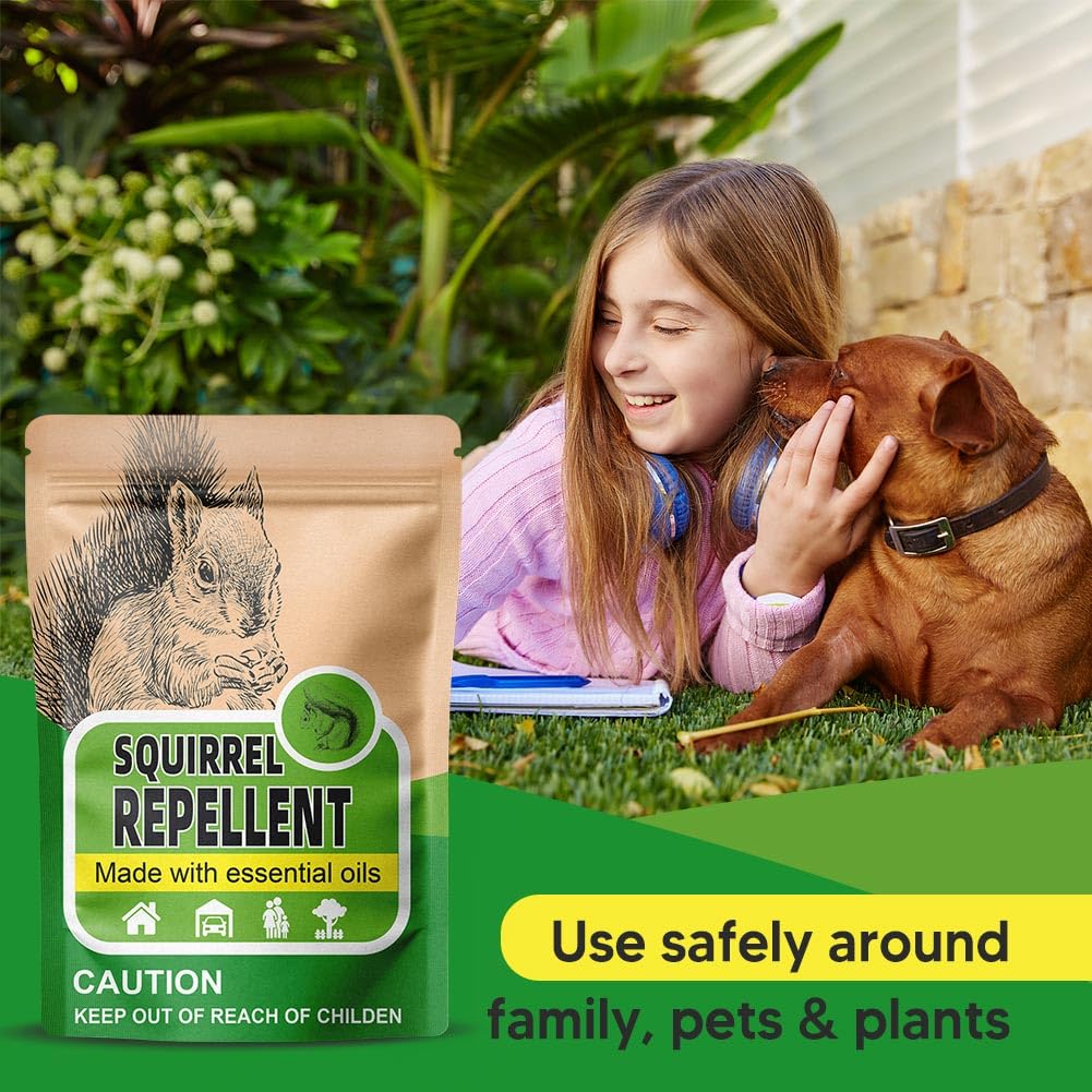 AUDQQM Squirrel Repellent peppermint scent close-up emphasizing natural aroma for deterrence