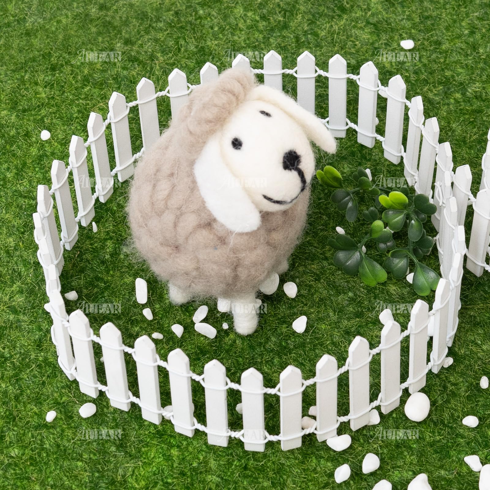 AUEAR fence cut-to-length feature enables custom fairy garden layouts