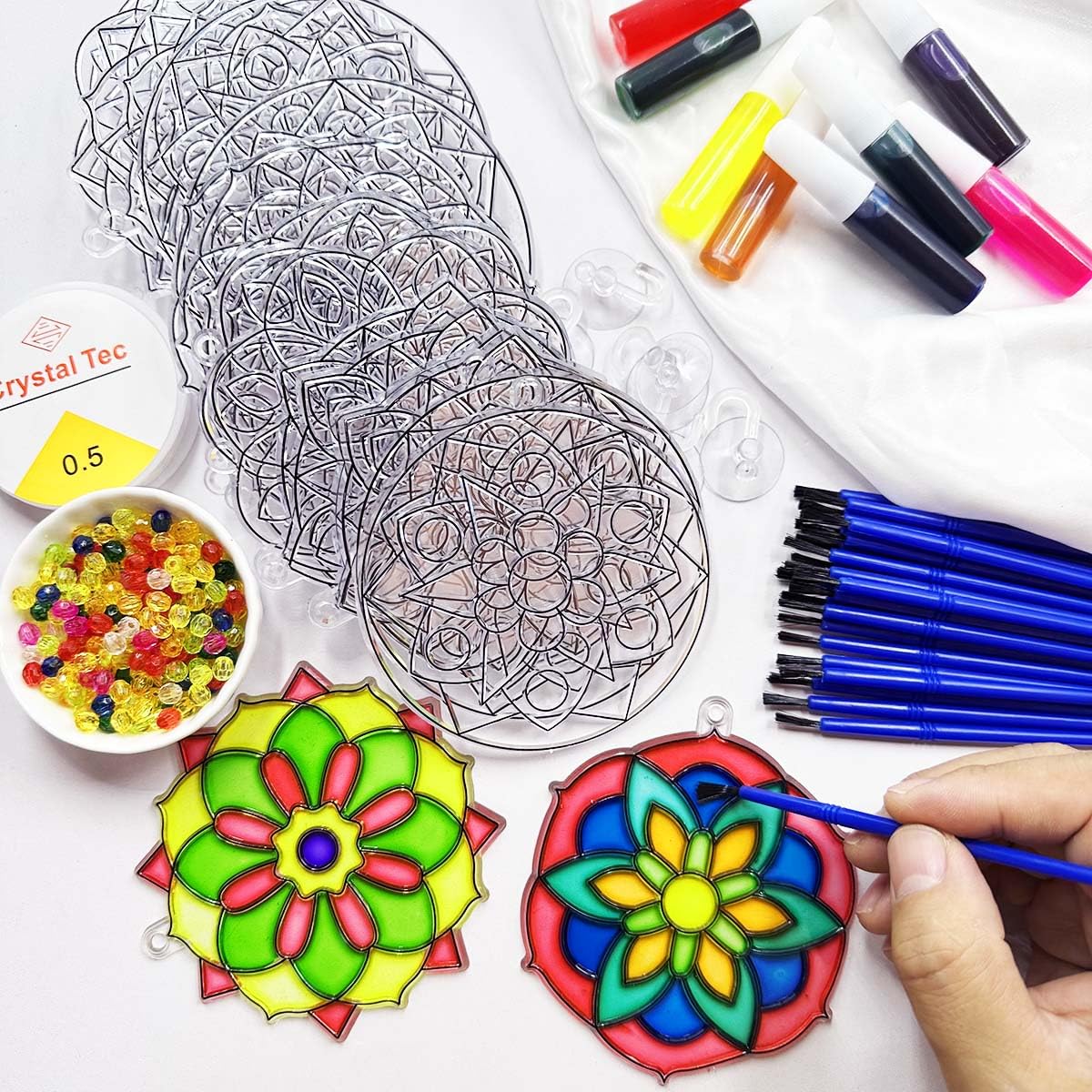 AUEKIV eight color paint bottles provide vibrant hues for suncatchers