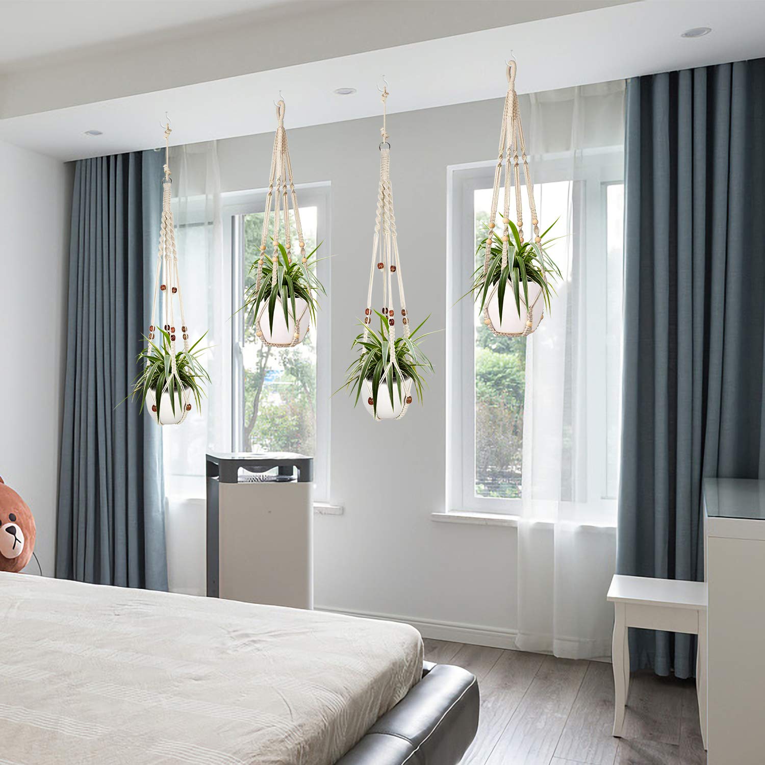 Augshy gift-ready plant hanger makes a stylish home décor present.
