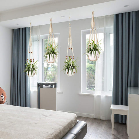 Augshy gift-ready plant hanger makes a stylish home décor present.