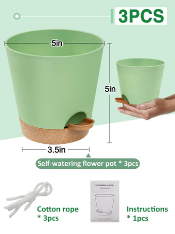 Aulock water storage tray keeps roots moist between waterings.
