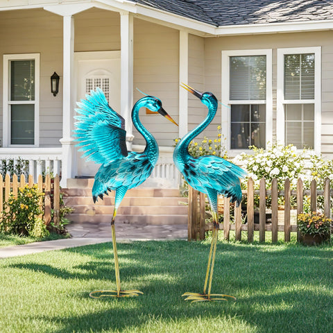 Autodaya metal crane statue is weather-resistant and built to endure diverse conditions.
