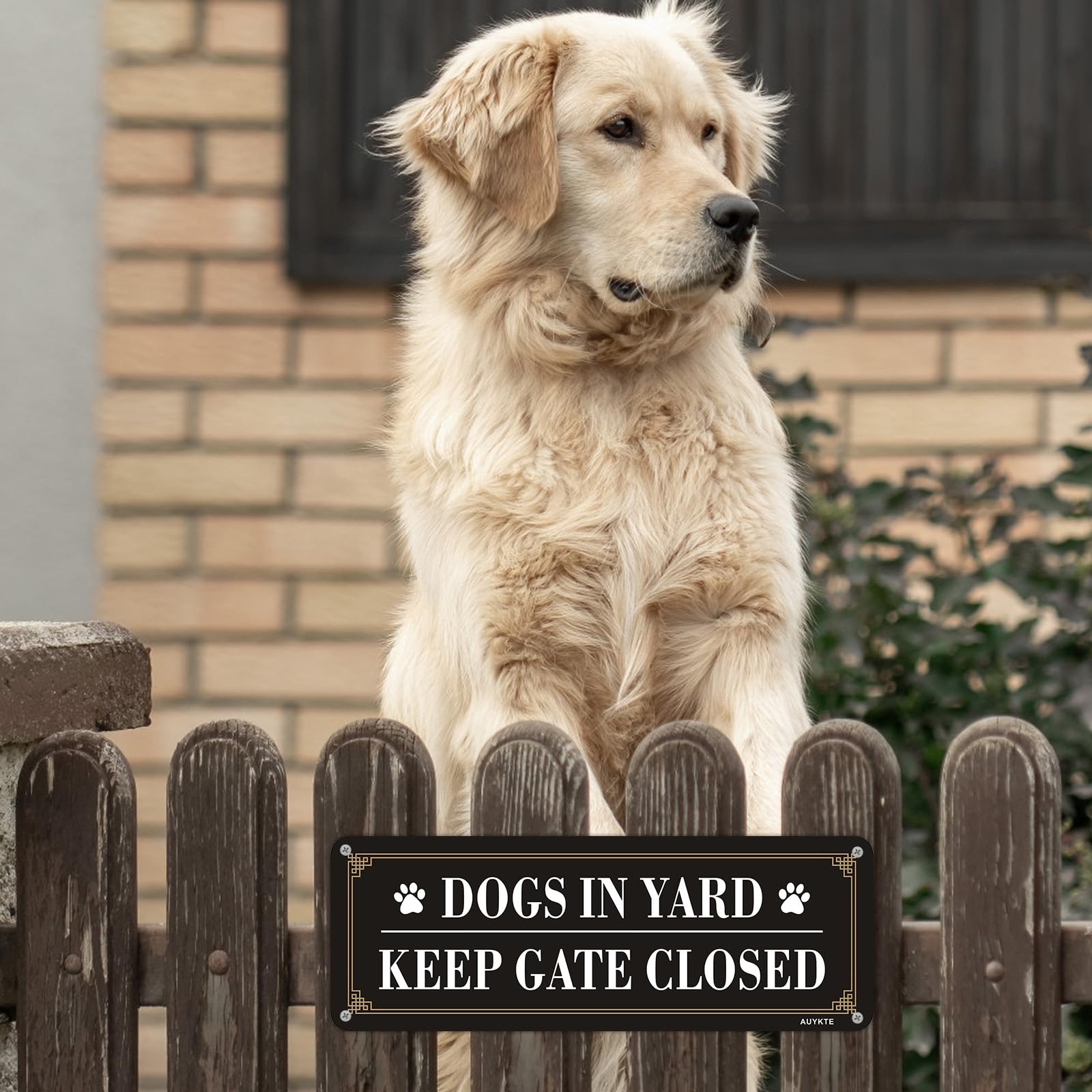 AUYKTE keep gate closed sign adds night-time visibility and clear yard guidance