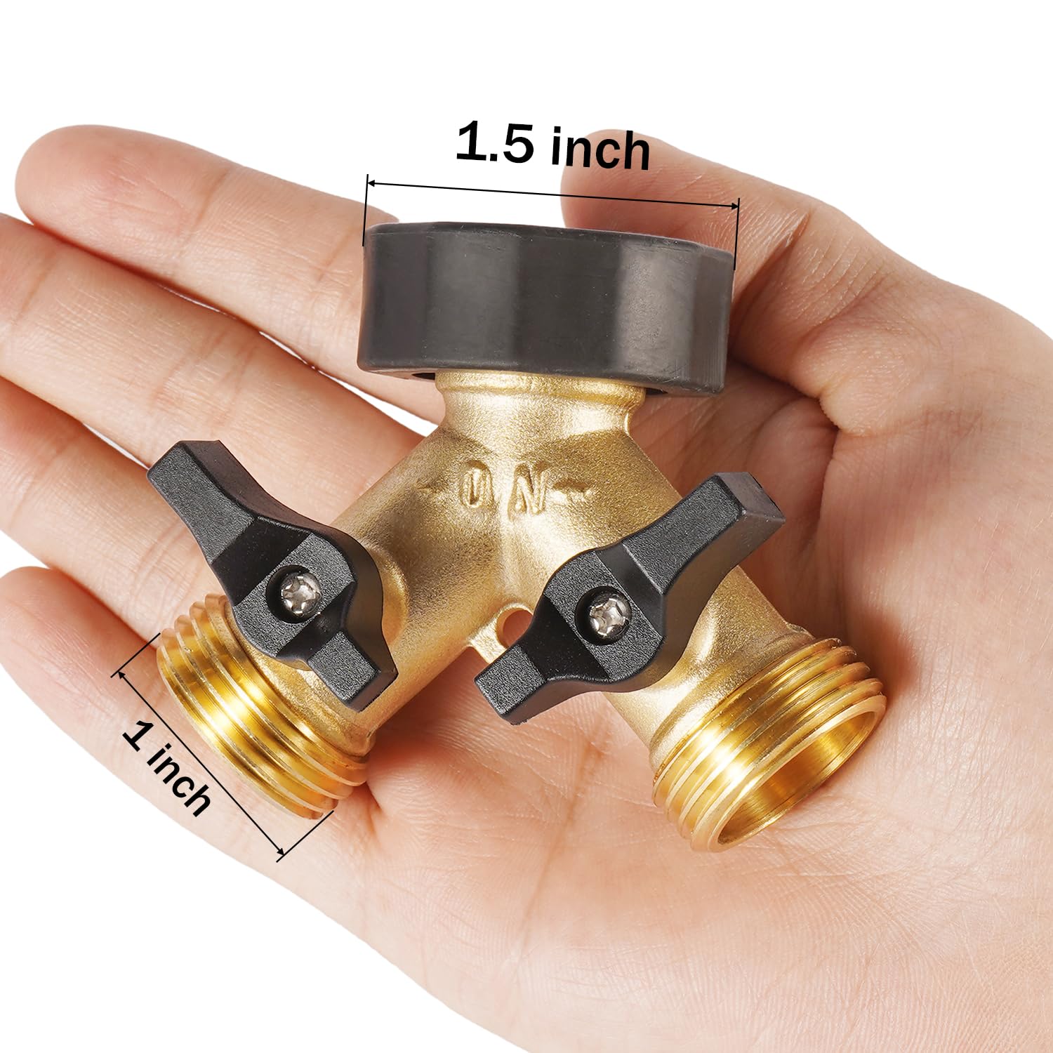 AuySier extended rubber handle improves grip during watering tasks.