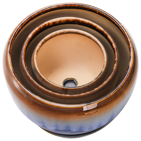 AVLA pots ideal for succulents and herbs on a windowsill or desk.