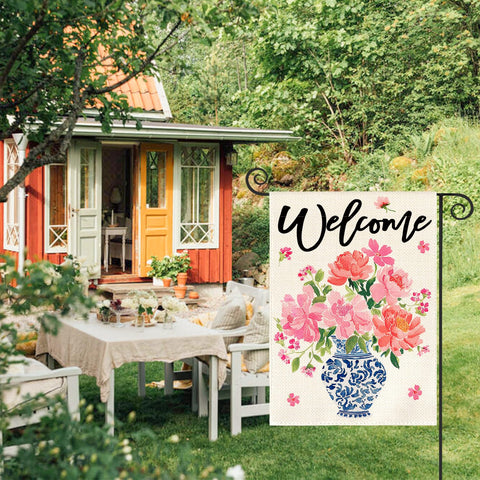 AVOIN colorlife Double-sided flag is visible from both sides for added yard visibility