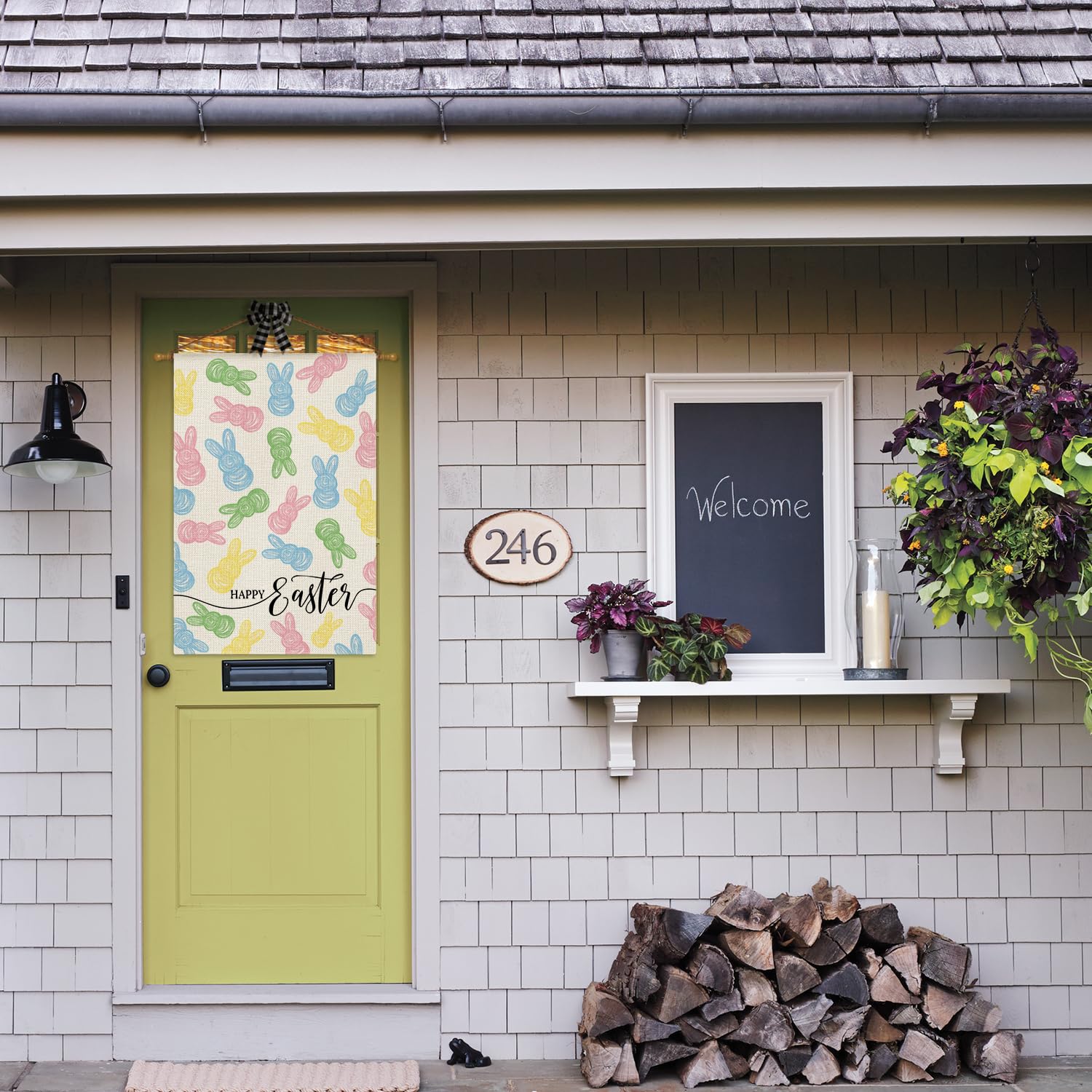 AVOIN colorlife Easter flag with pole sleeve for easy installation.