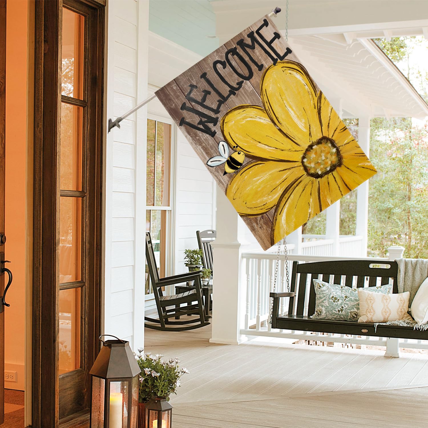 AVOIN colorlife flagpole sleeve top keeps flag securely hanging.
