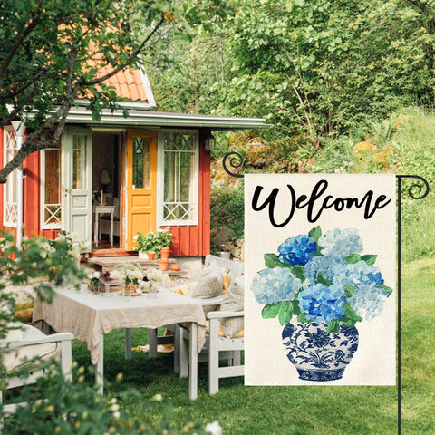 AVOIN colorlife hydrangea pattern close-up highlighting blue and white tones