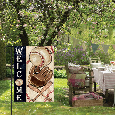AVOIN colorlife Weather-resistant polyester flag enduring sun and rain outdoors.