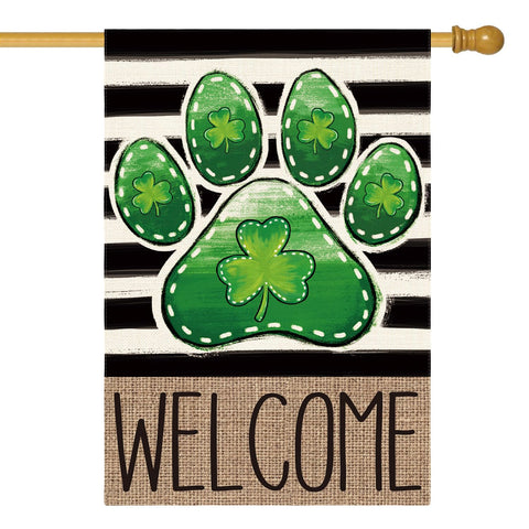 AVOIN colorlife paw print St Patrick's Day flag welcomes guests outdoors.