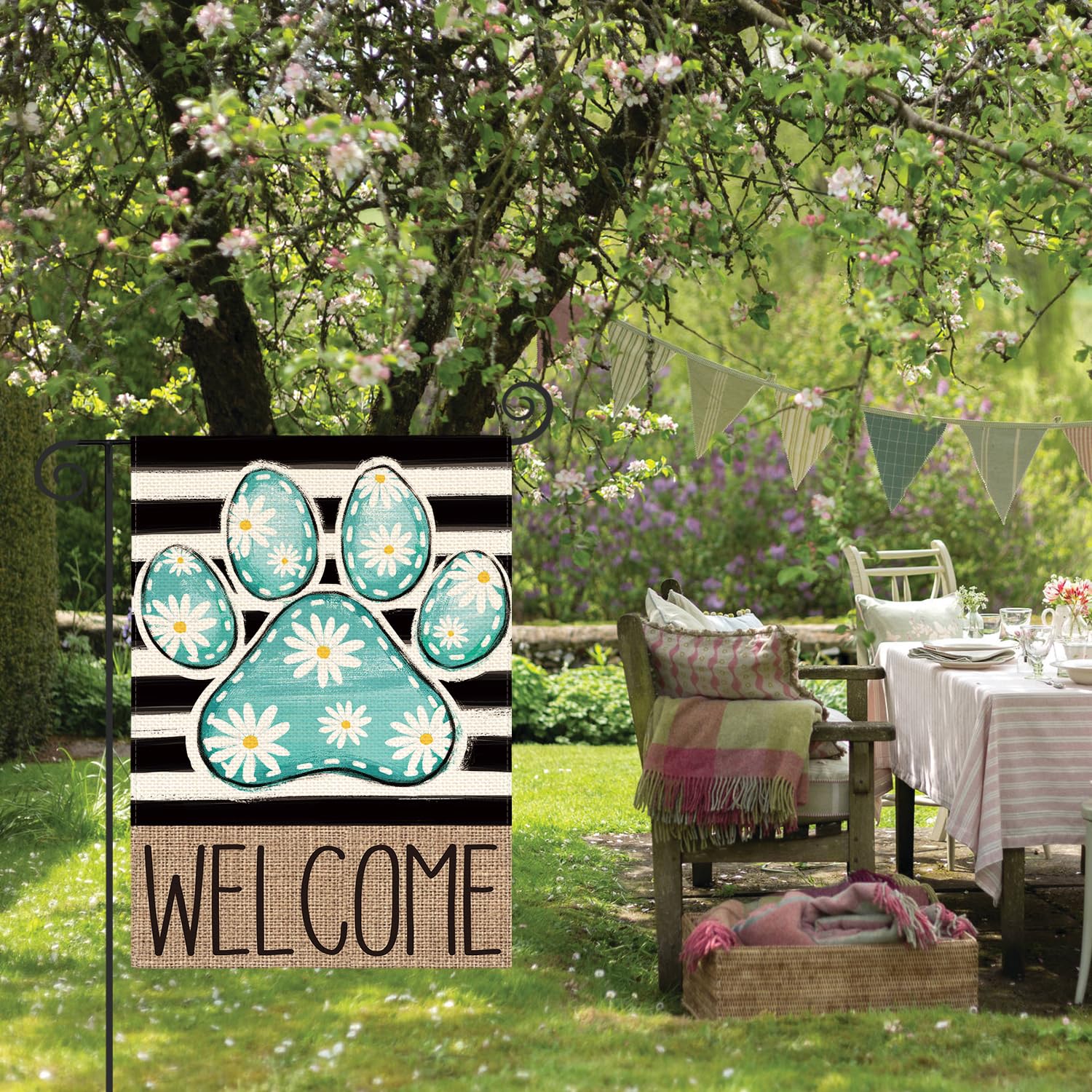 AVOIN colorlife flag with sleeve hanger fits standard poles for easy garden setup.
