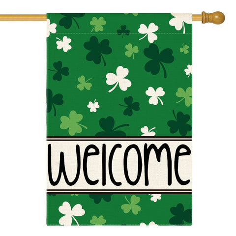 AVOIN colorlife double-sided St Patrick's Day flag greets guests outdoors.