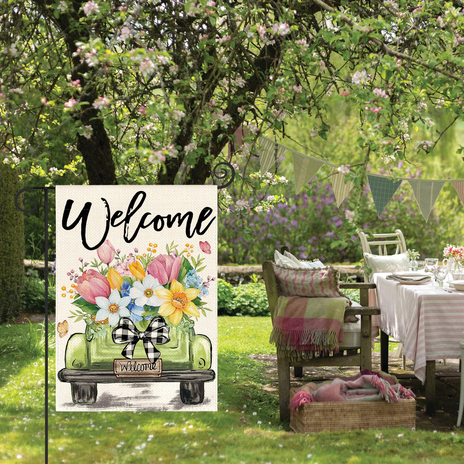 AVOIN colorlife Weather-resistant flag ideal for porches and decks
