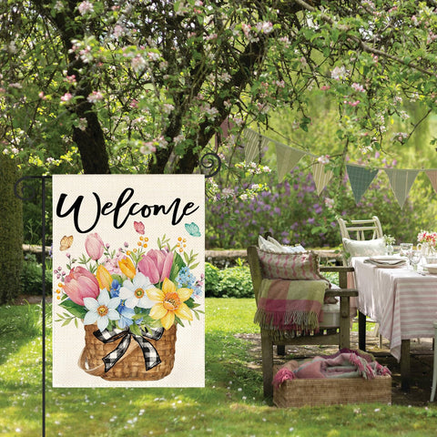 AVOIN colorlife weather-resistant polyester flag withstands outdoor use.