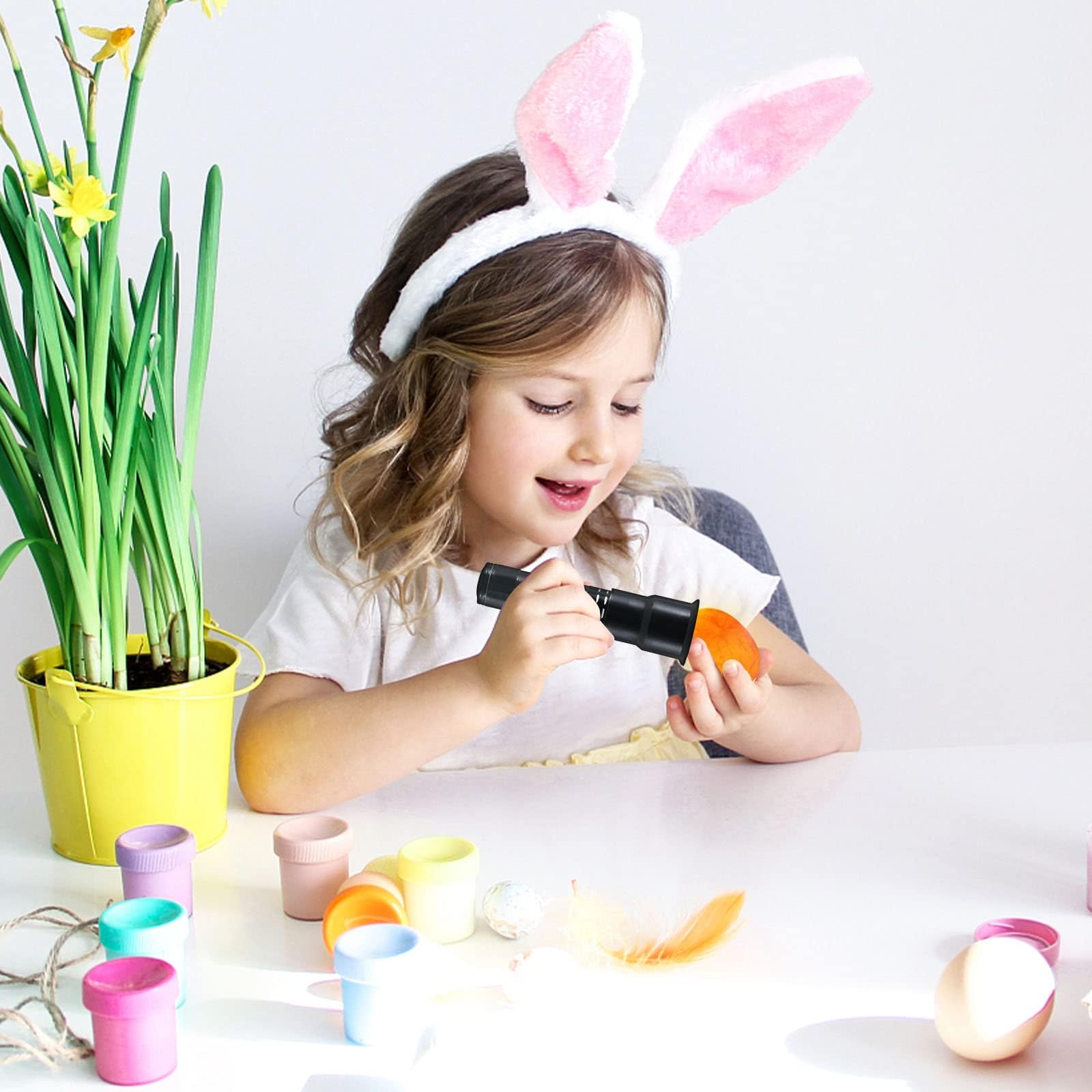 AZXIVIZ Egg Candler-compact-portable-design fits busy farms and classrooms