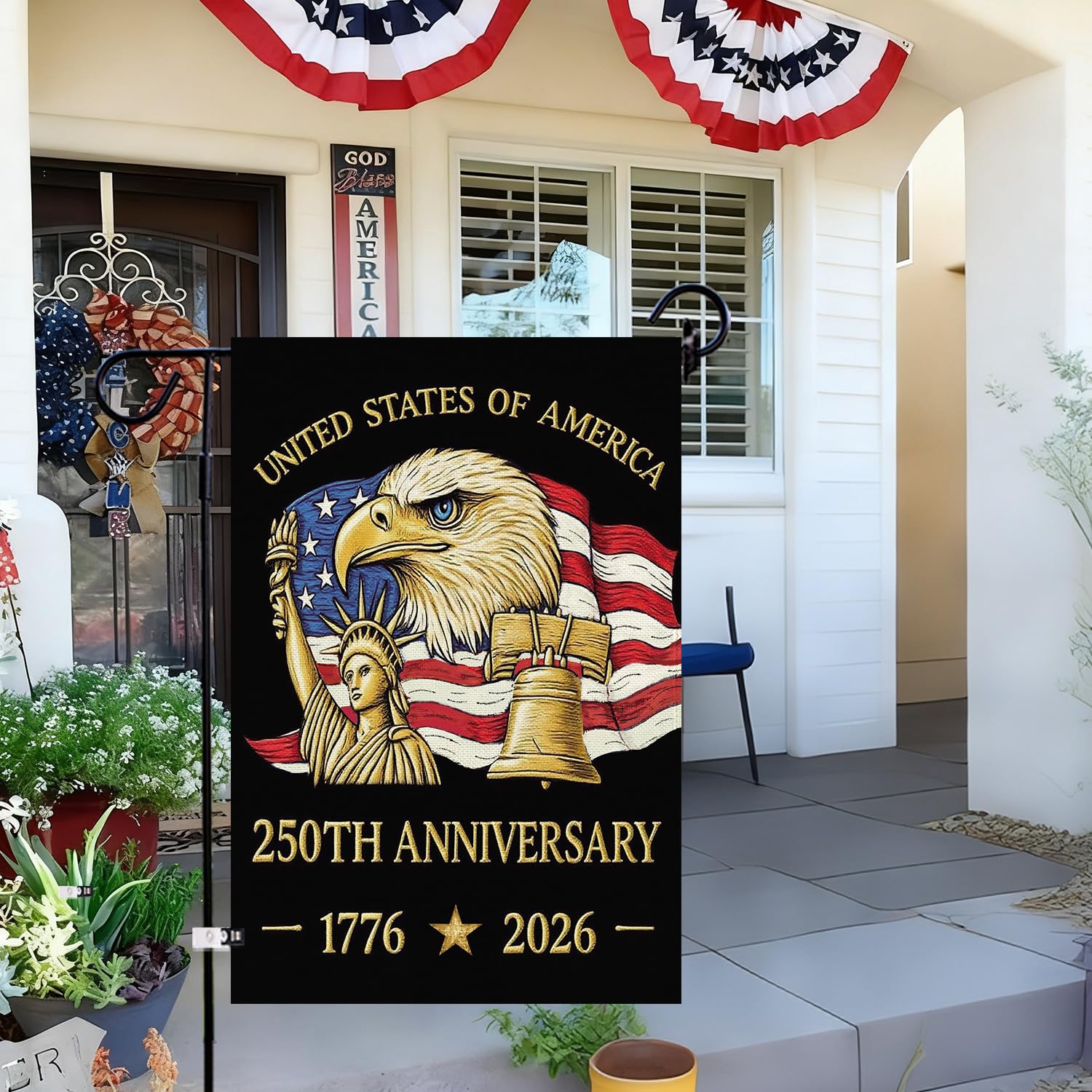 Baccessor 250 Years flag with rubber stopper and wind clip for steady display.