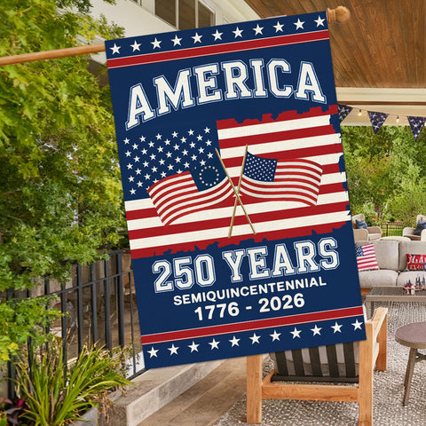 Baccessor 250th Anniversary flag weather-edges show reinforced fabric for outdoor resilience